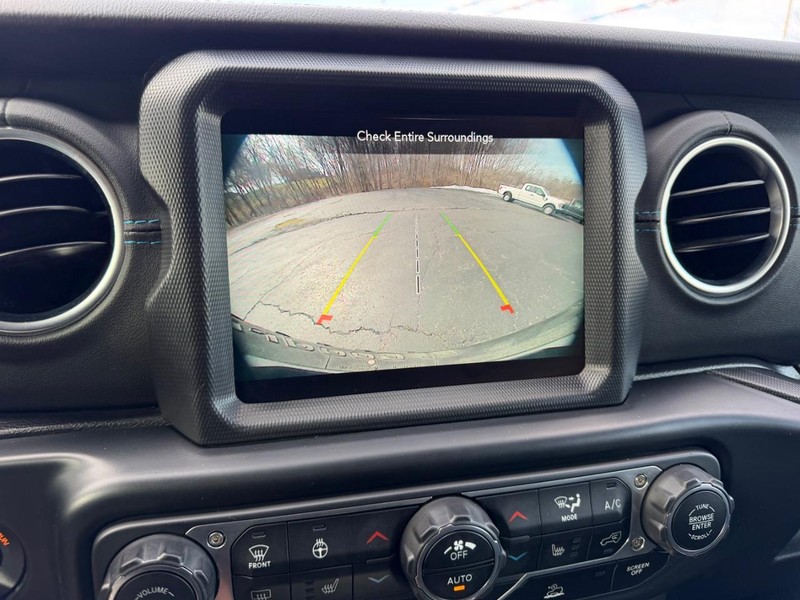 Jeep Wrangler 4xe Vehicle Image 19