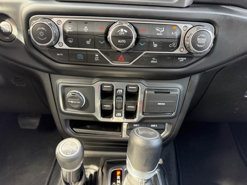 Jeep Wrangler 4xe Vehicle Image 13