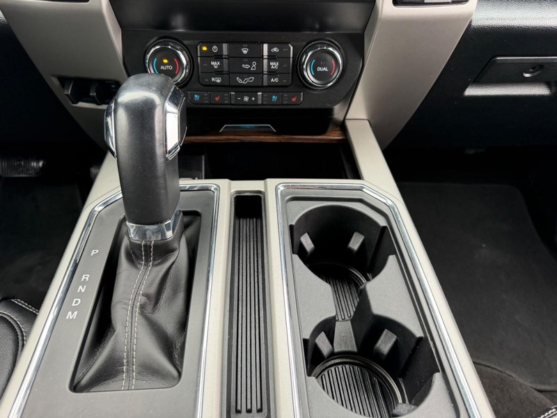 Ford F-150 Vehicle Image 14