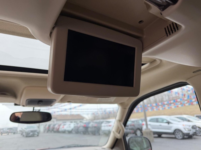 Ford Explorer Vehicle Image 08