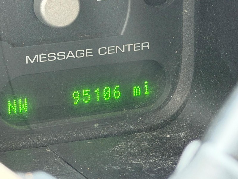 Ford Explorer Vehicle Image 20