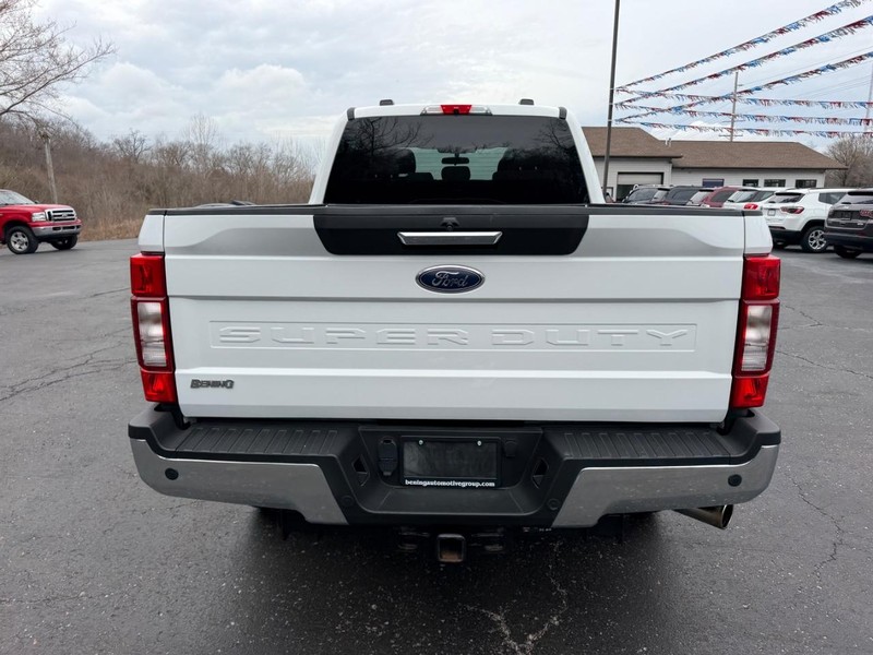 Ford Super Duty F-250 SRW Vehicle Image 04