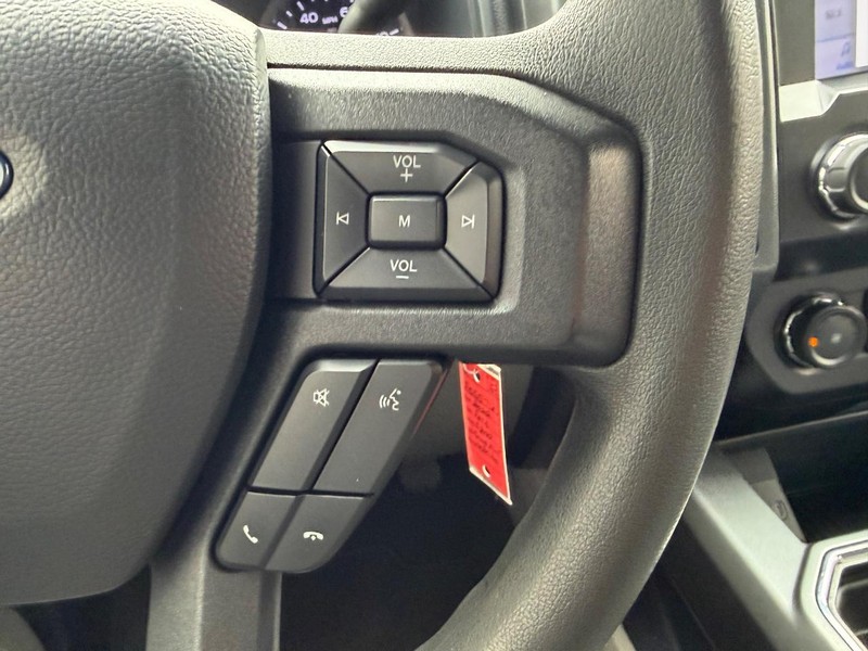 Ford Super Duty F-250 SRW Vehicle Image 11