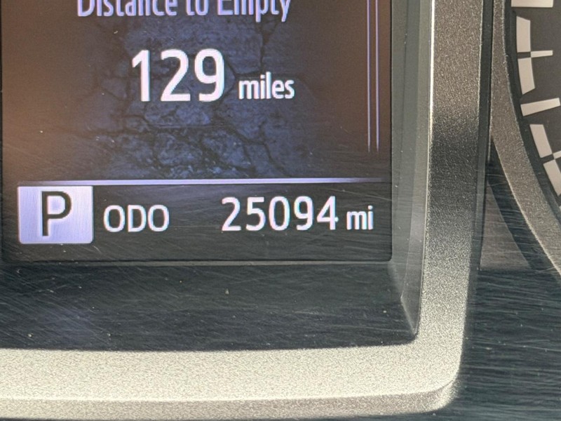 Toyota Tacoma Vehicle Image 18