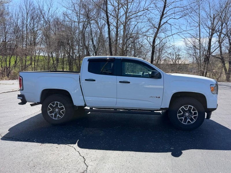 GMC Canyon Vehicle Image 02