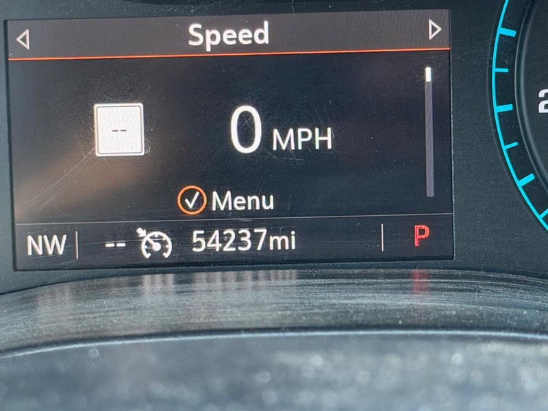 GMC Canyon Vehicle Image 18