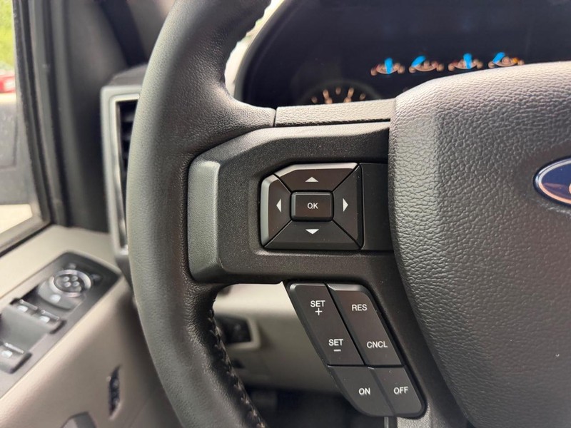 Ford F-150 Vehicle Image 10