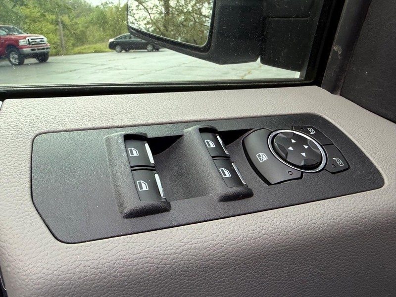 Ford F-150 Vehicle Image 15