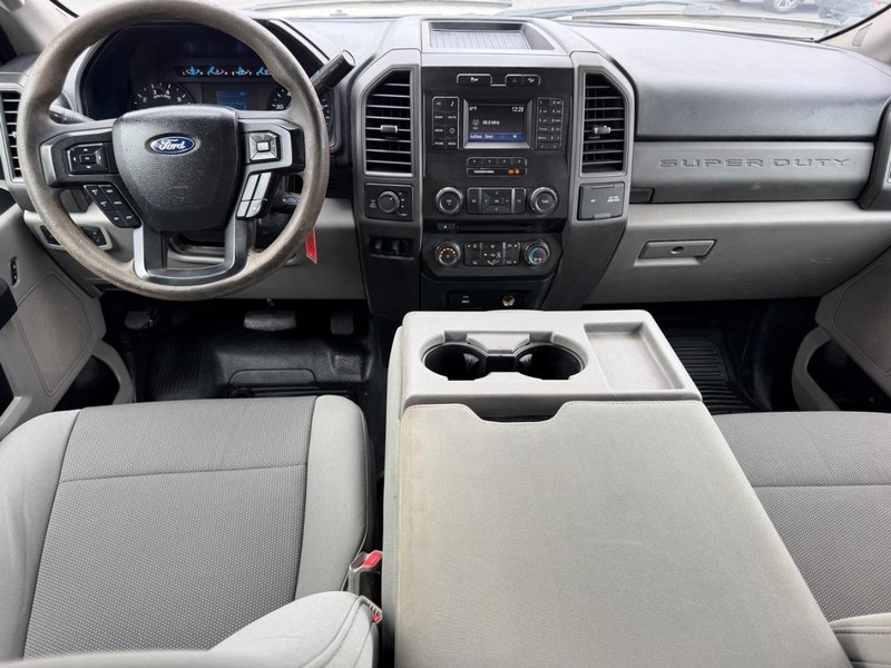 Ford Super Duty F-250 SRW Vehicle Image 08