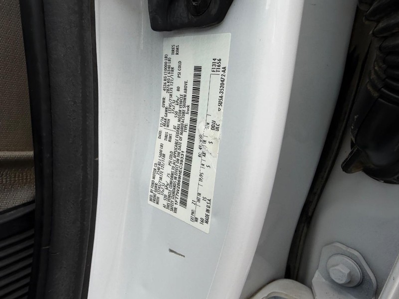 Ford Super Duty F-250 SRW Vehicle Image 17