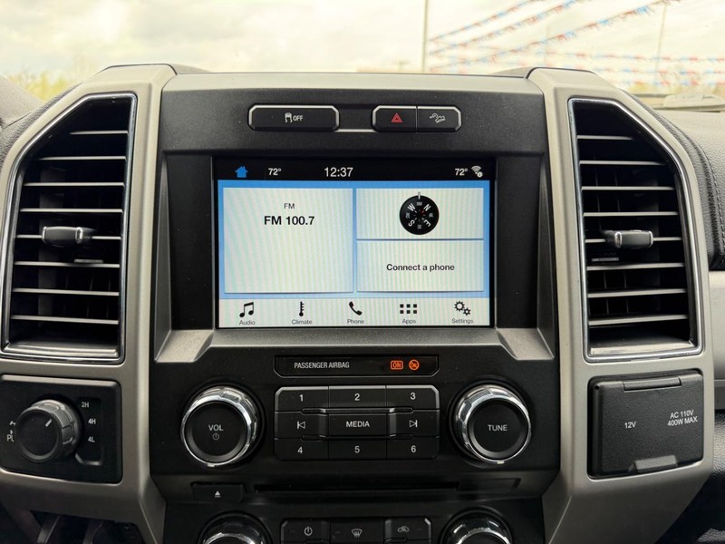 Ford Super Duty F-250 SRW Vehicle Image 12