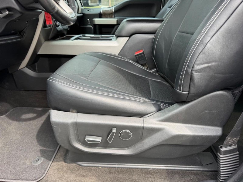 Ford Super Duty F-250 SRW Vehicle Image 17