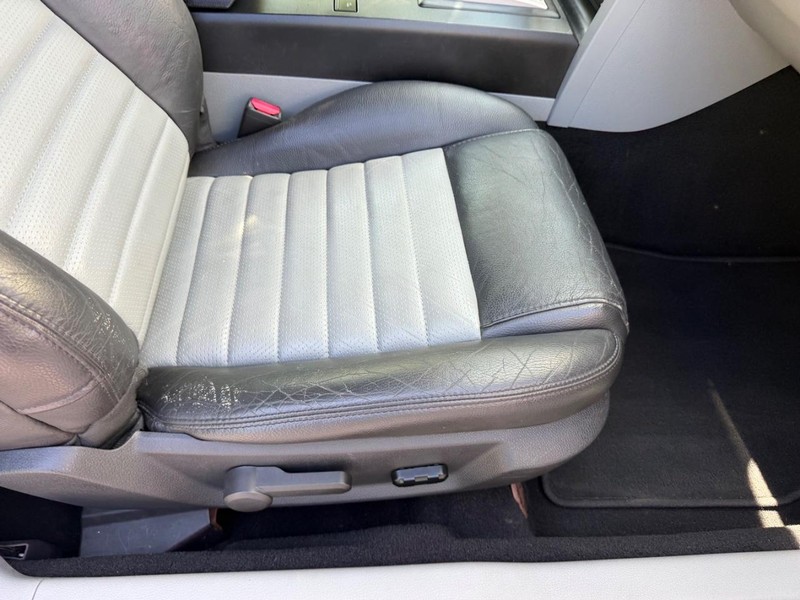 Ford Mustang Vehicle Image 14