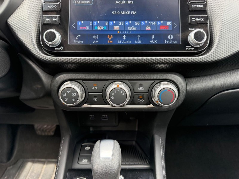 Nissan Kicks Vehicle Image 13