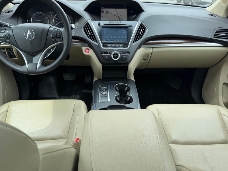 Acura MDX Vehicle Image 12