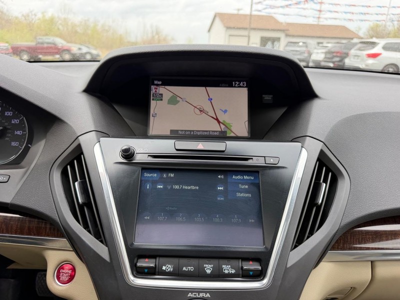 Acura MDX Vehicle Image 16