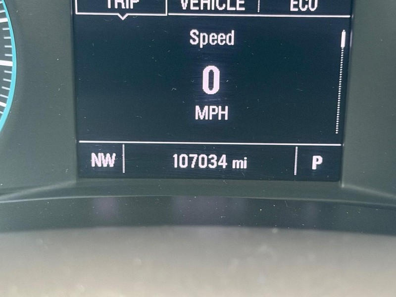 Chevrolet Equinox Vehicle Image 18