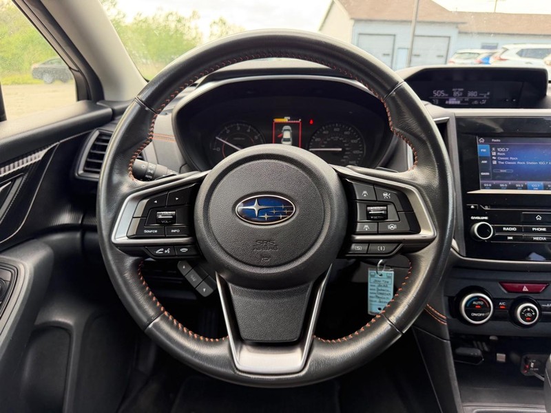 Subaru Crosstrek Vehicle Image 09