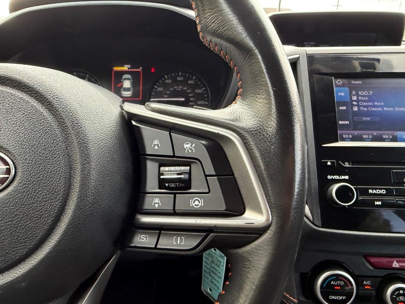 Subaru Crosstrek Vehicle Image 11