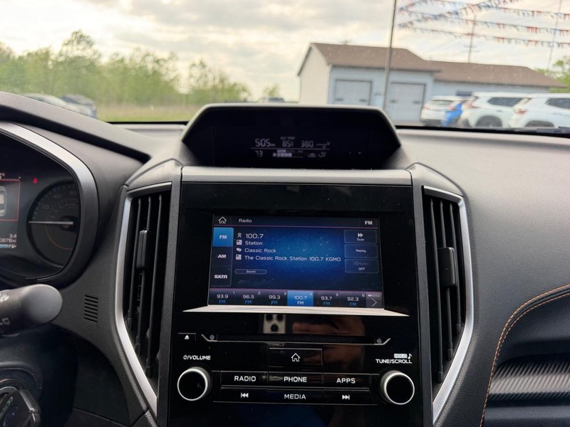 Subaru Crosstrek Vehicle Image 12