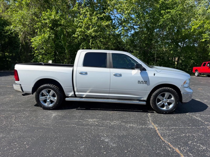 Ram 1500 Vehicle Image 02