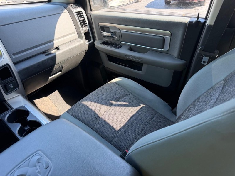 Ram 1500 Vehicle Image 15