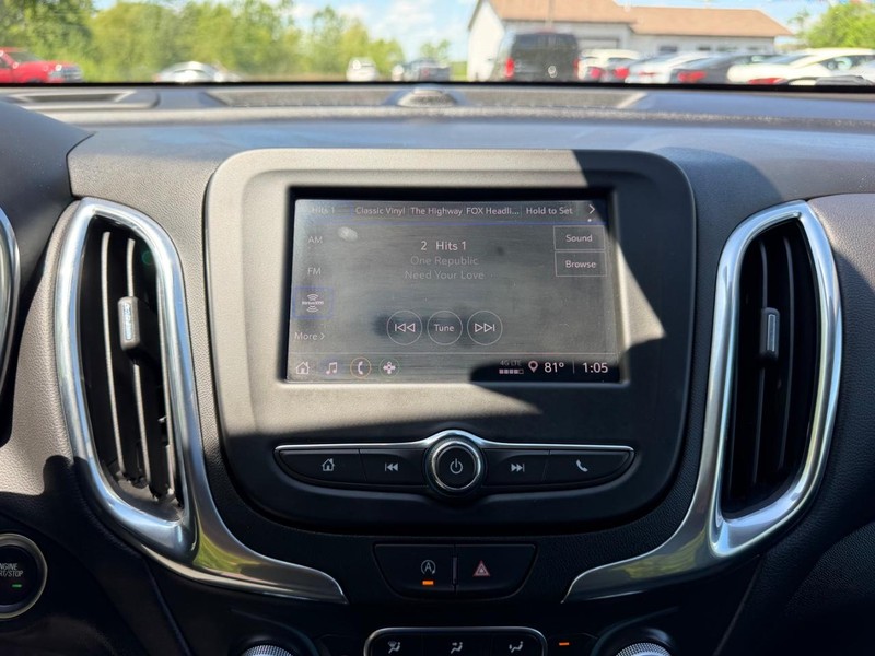 Chevrolet Equinox Vehicle Full-screen Gallery Image 13