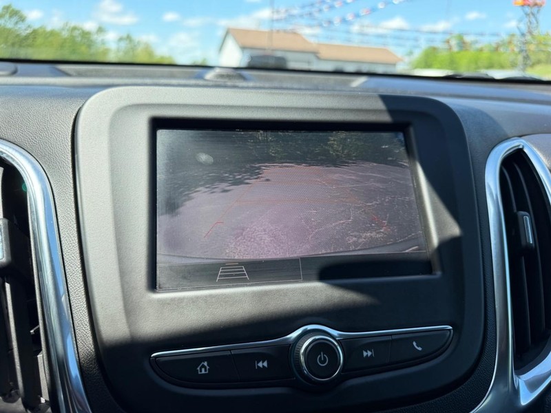 Chevrolet Equinox Vehicle Full-screen Gallery Image 20