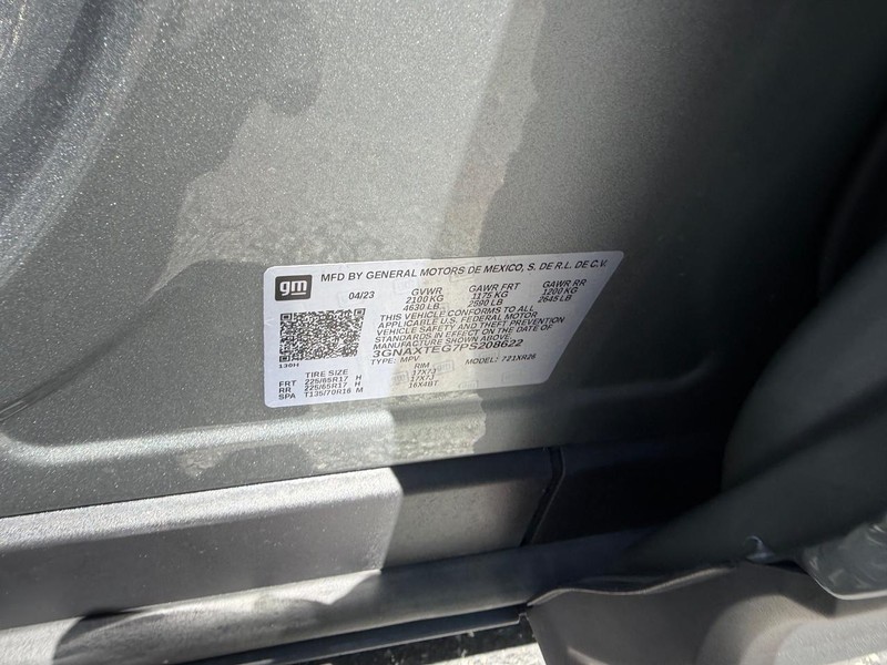 Chevrolet Equinox Vehicle Full-screen Gallery Image 21