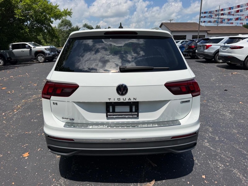 Volkswagen Tiguan Vehicle Image 04