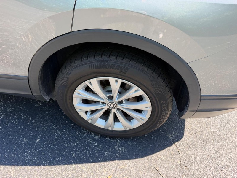 Volkswagen Tiguan Vehicle Image 06