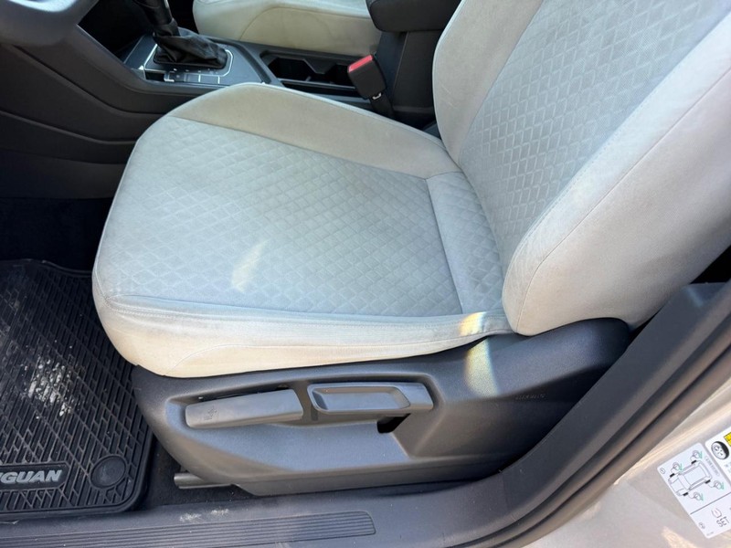 Volkswagen Tiguan Vehicle Image 18