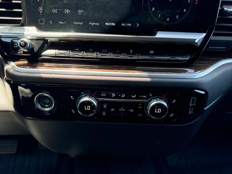 GMC Sierra 1500 Vehicle Image 13