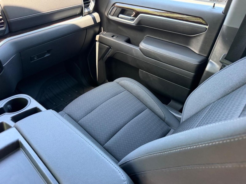 GMC Sierra 1500 Vehicle Image 14