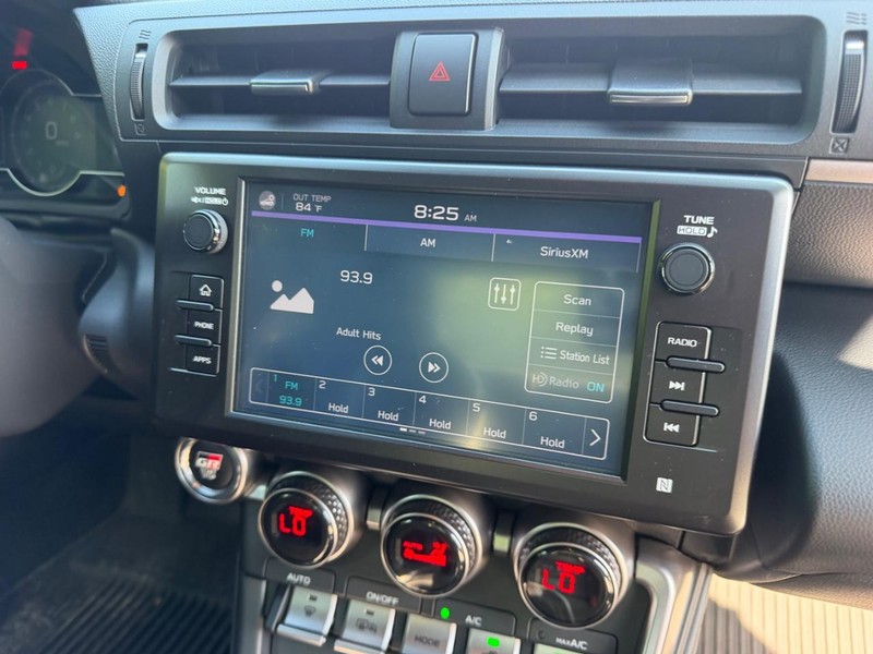 Toyota GR86 Vehicle Image 12