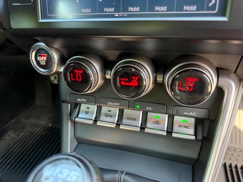 Toyota GR86 Vehicle Image 13