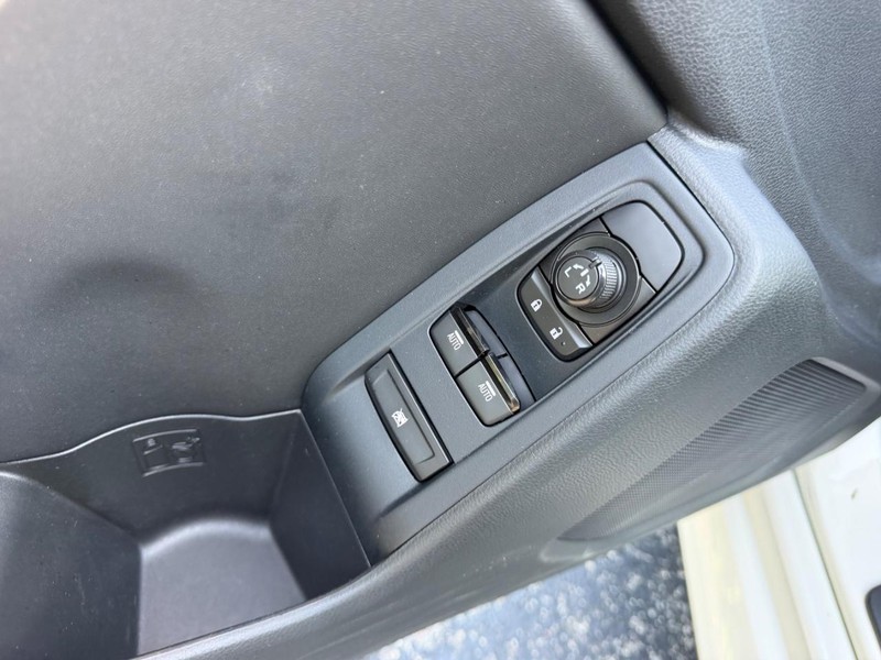 Toyota GR86 Vehicle Image 16