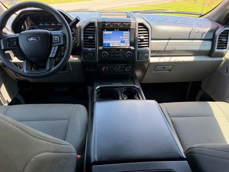 Ford Super Duty F-250 SRW Vehicle Image 08
