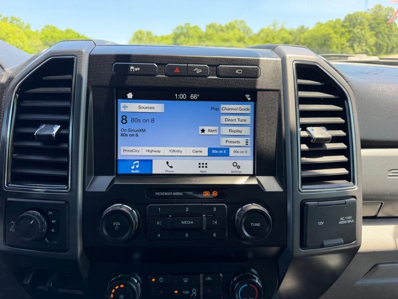 Ford Super Duty F-250 SRW Vehicle Image 12