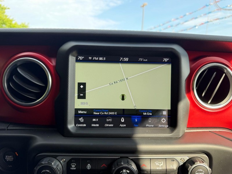 Jeep Wrangler Vehicle Image 12