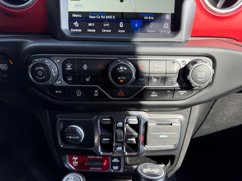 Jeep Wrangler Vehicle Image 13