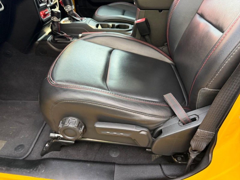 Jeep Wrangler Vehicle Image 17