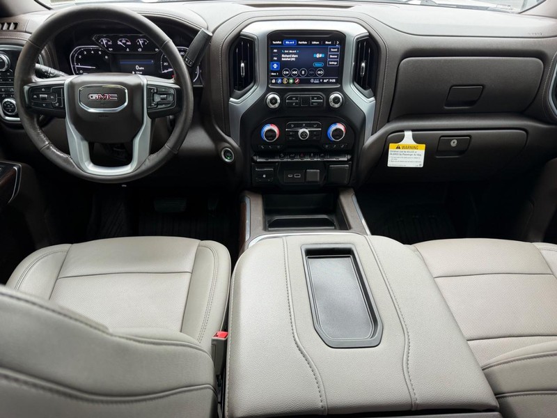 GMC Sierra 2500HD Vehicle Image 08