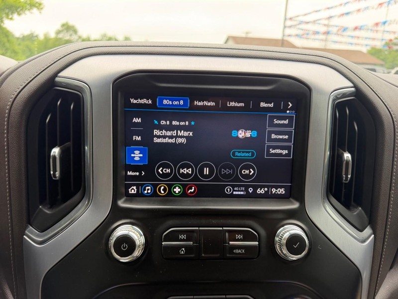 GMC Sierra 2500HD Vehicle Image 12
