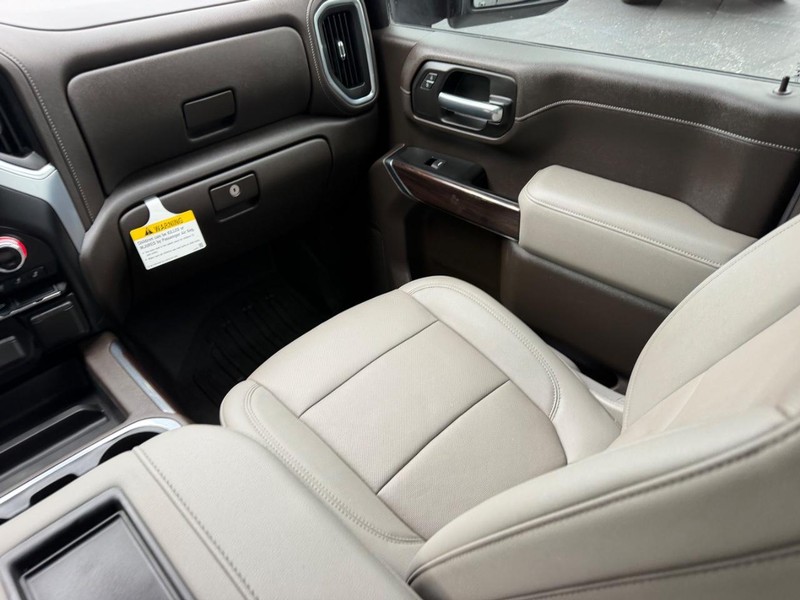 GMC Sierra 2500HD Vehicle Image 14