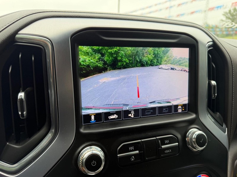 GMC Sierra 2500HD Vehicle Image 19