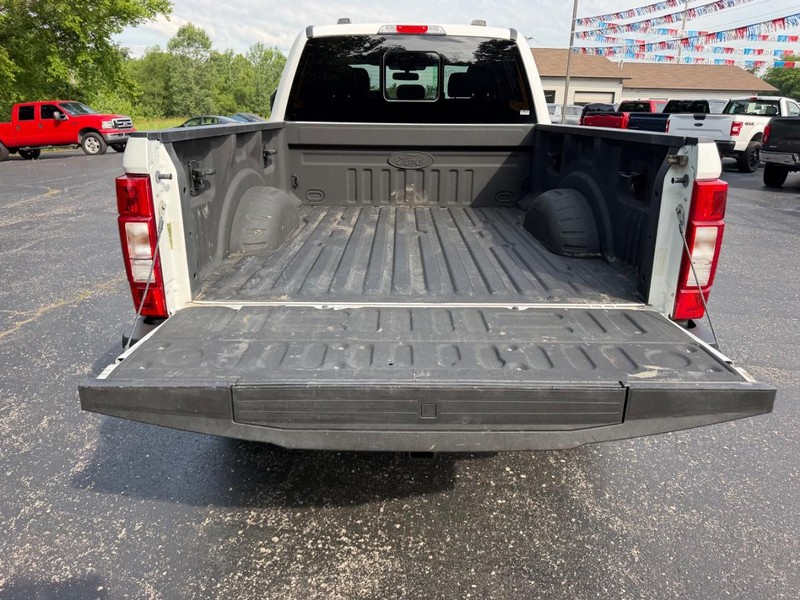 Ford Super Duty F-250 SRW Vehicle Image 05
