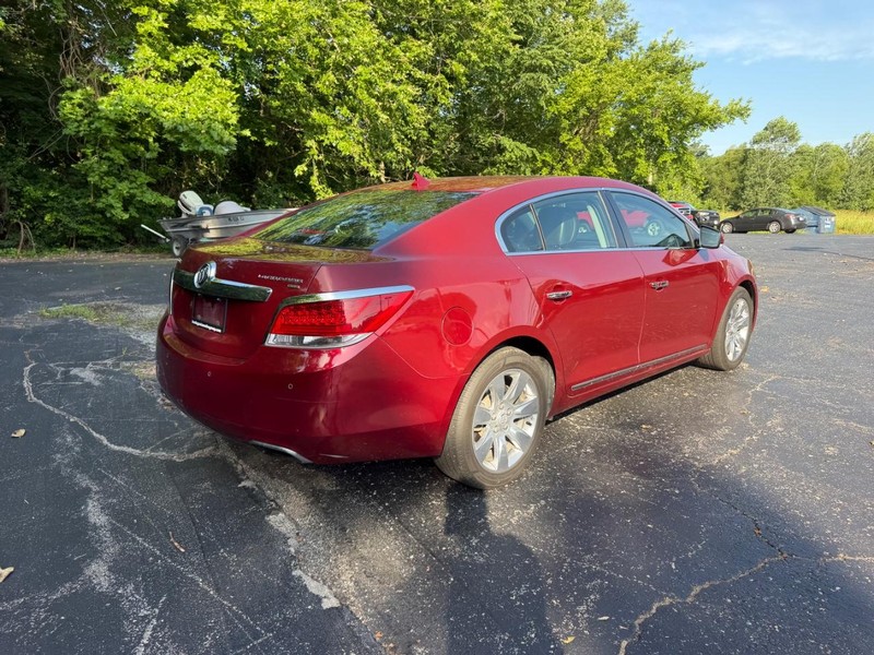 Buick LaCrosse Vehicle Image 03