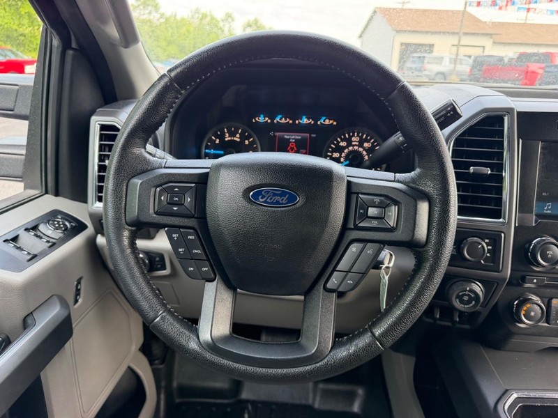 Ford F-150 Vehicle Image 09