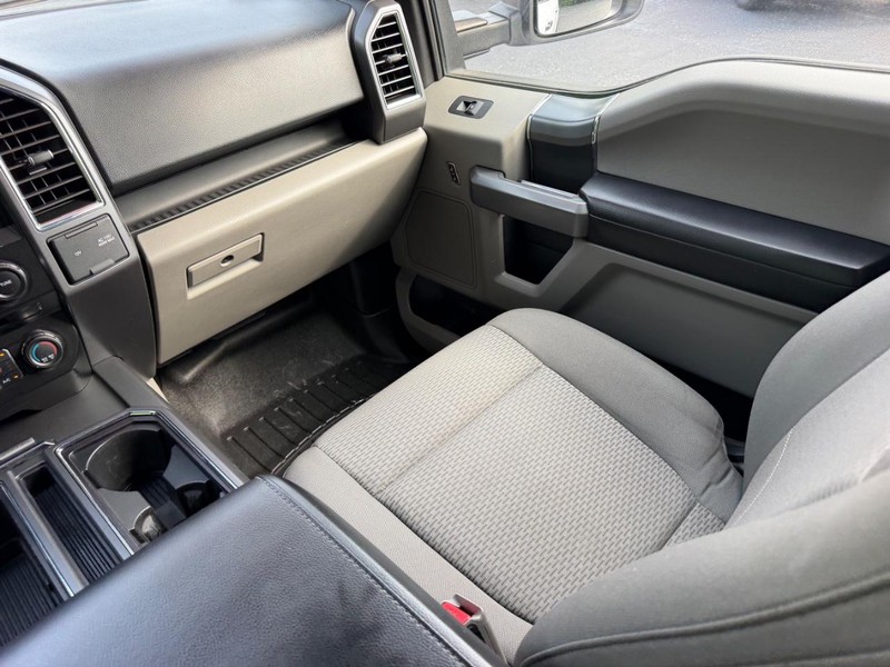 Ford F-150 Vehicle Image 14